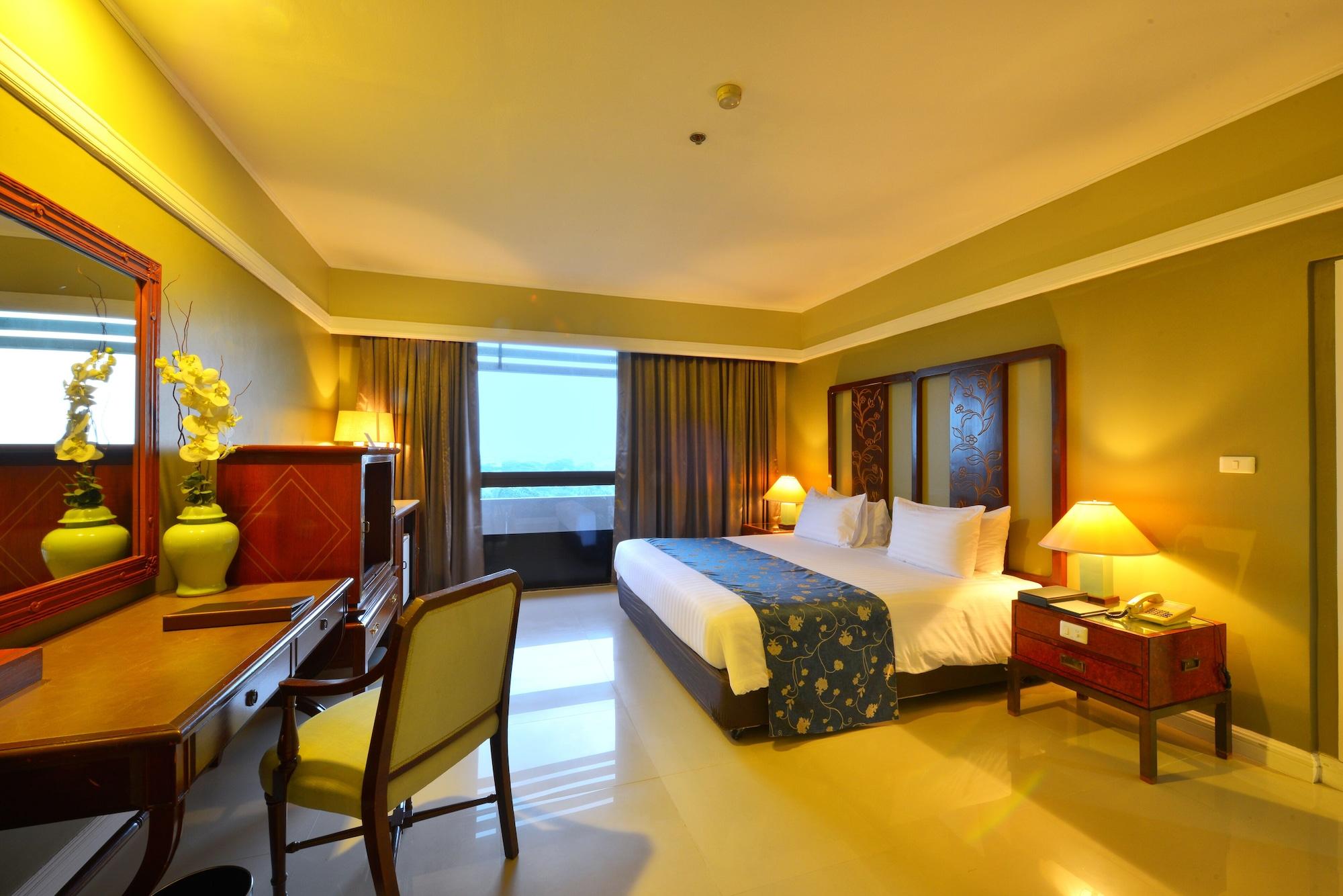 Palace 4*
